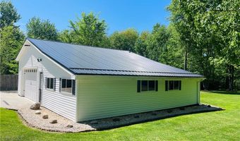 12195 Girdled Rd, Williamsburg, OH 44077