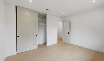 2610 Chestnut Ave, Carlsbad, CA 92010