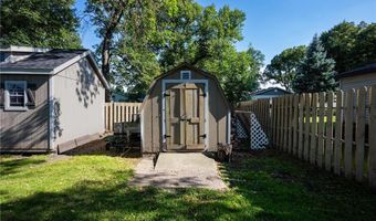 1214 S Darling Dr NW, Alexandria, MN 56308
