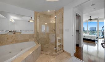 3131 NE 188th St 1-910, Aventura, FL 33180