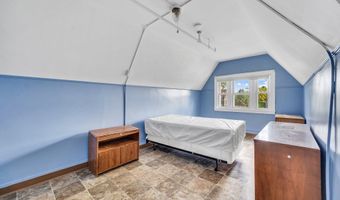 38 Prospect Pl, Bristol, CT 06010