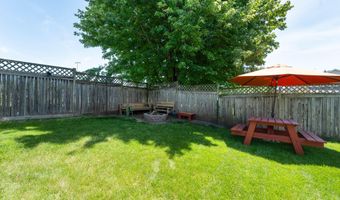 2722 Somerset Dr, Ames, IA 50010
