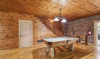 23754 Sportsmans Club Ln, Adel, IA 50003