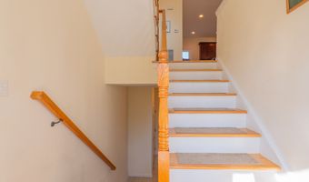 12 Oak Meadows Dr 12, Brookfield, CT 06804
