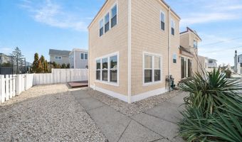45 W 19th St, Avalon, NJ 08202
