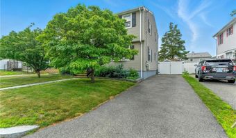 82 Martin St, East Providence, RI 02914