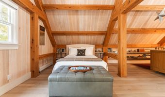 11 Grason Ln, Bar Harbor, ME 04609