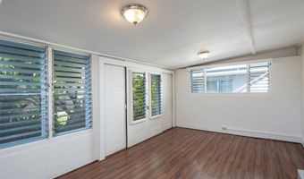 738 Menehune Ln (Main House), Honolulu, HI 96826