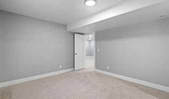 6147 Beacon Ln, Chubbuck, ID 83202