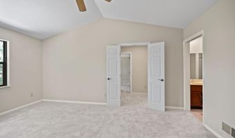 8240 Woodglen Dr, Anderson Twp., OH 45255