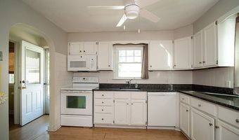 236 Mountain Rd, Cheshire, CT 06410