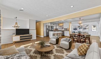1021 Fremont St, Anoka, MN 55303