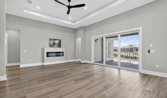 614 Pinckney Dr, Apollo Beach, FL 33572