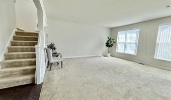 6394 S Trailwoods Dr, Ann Arbor, MI 48103