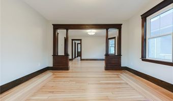 65 Burton St 3, Bristol, RI 02809