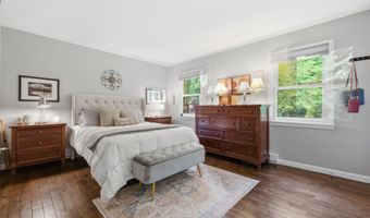 32 Whippoorwill Rd, Bethel, CT 06801