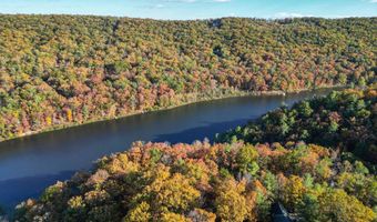 547- B KING St 17B, Basye, VA 22810