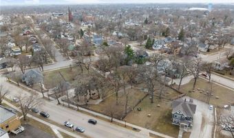 907 1st Dr NW, Austin, MN 55912