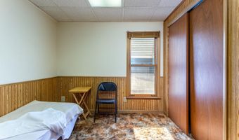 607 6th St, Ames, IA 50010