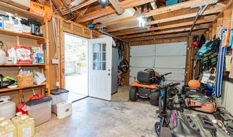 2518 Kenilworth Dr, Albany, GA 31707