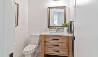 41 Primrose Ln, Cromwell, CT 06416