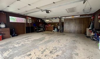 408 Duryea Dr, Auburn, IN 46706