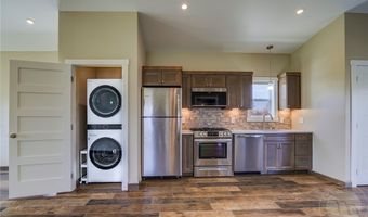 1 Cabin Ln, Absarokee, MT 59001