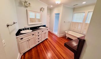 5 S Rosemary Ave, Andrews, SC 29510