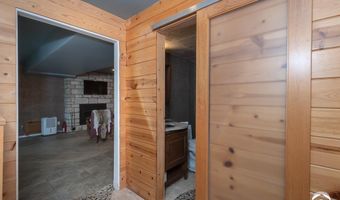 364 E 1600 Rd, Baldwin City, KS 66006