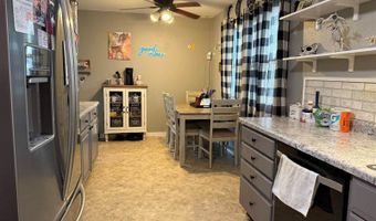 400 S 7th St, Akron, IA 51001