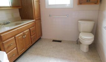 1702 Valley View Dr, Bedford, IN 47421
