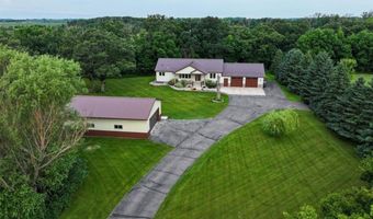 4700 Rural Oaks Dr SE, Alexandria, MN 56308