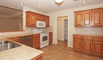 915 Terri Dr, Bartlesville, OK 74006