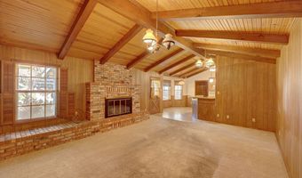 209 E Marfa Ave, Alpine, TX 79830