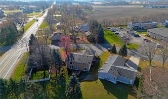 210 Knollwood St W, Annandale, MN 55302