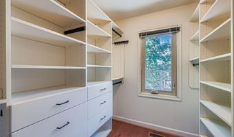 21 STRIDESHAM Ct, Baltimore, MD 21209