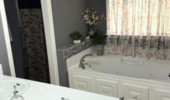 1302 Majestic Ave, Bainbridge, GA 39817