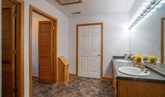 6070 FREDERICKSBURG Rd, Barboursville, VA 22923