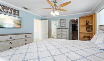 310 MAGNOLIA St, Atlantic Beach, FL 32233
