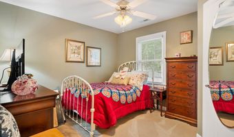 216 Wendhurst Ct, Apex, NC 27502