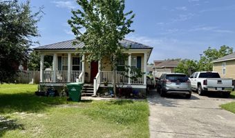 658 Union St, Bay St. Louis, MS 39520