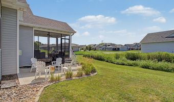 1408 Ledges Dr, Ames, IA 50010