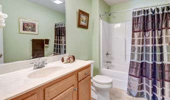 84 Andriana Ln, Albany, NY 12204