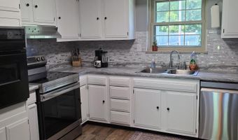 898 W Cunningham St, Alcoa, TN 37701
