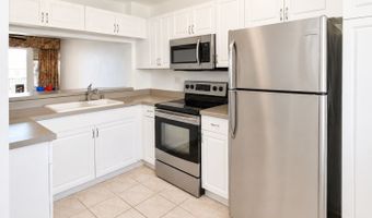 3054 Ala Poha Pl 1208, Honolulu, HI 96818