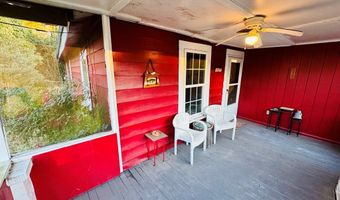 507 S Poplar St, Adel, GA 31620