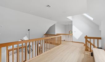 28 E Ridge Ct, Cheshire, CT 06410