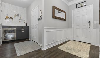 402 Henstride Ct, Ann Arbor, MI 48108