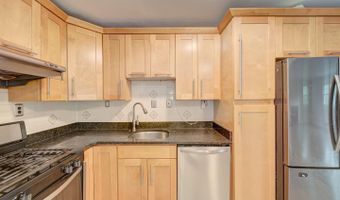 4837 RANDOLPH Dr, Annandale, VA 22003