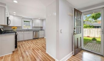 16 Elm Ave, East Providence, RI 02916